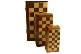MAGNETIC OLIVE WOODEN CHESS SET